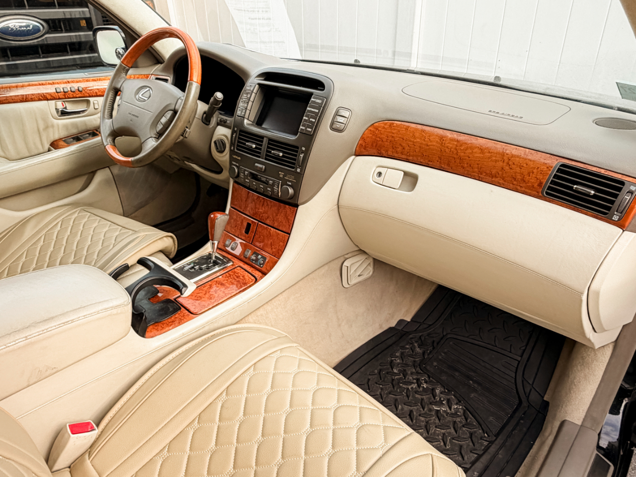 Lexus LS 430 Sedan 2004