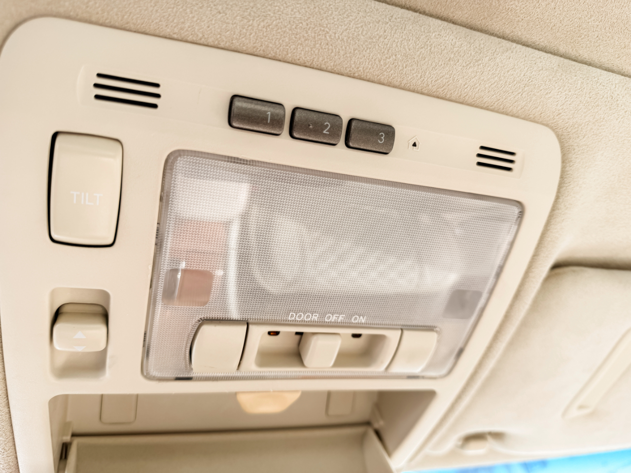 Lexus LS 430 Sedan 2004