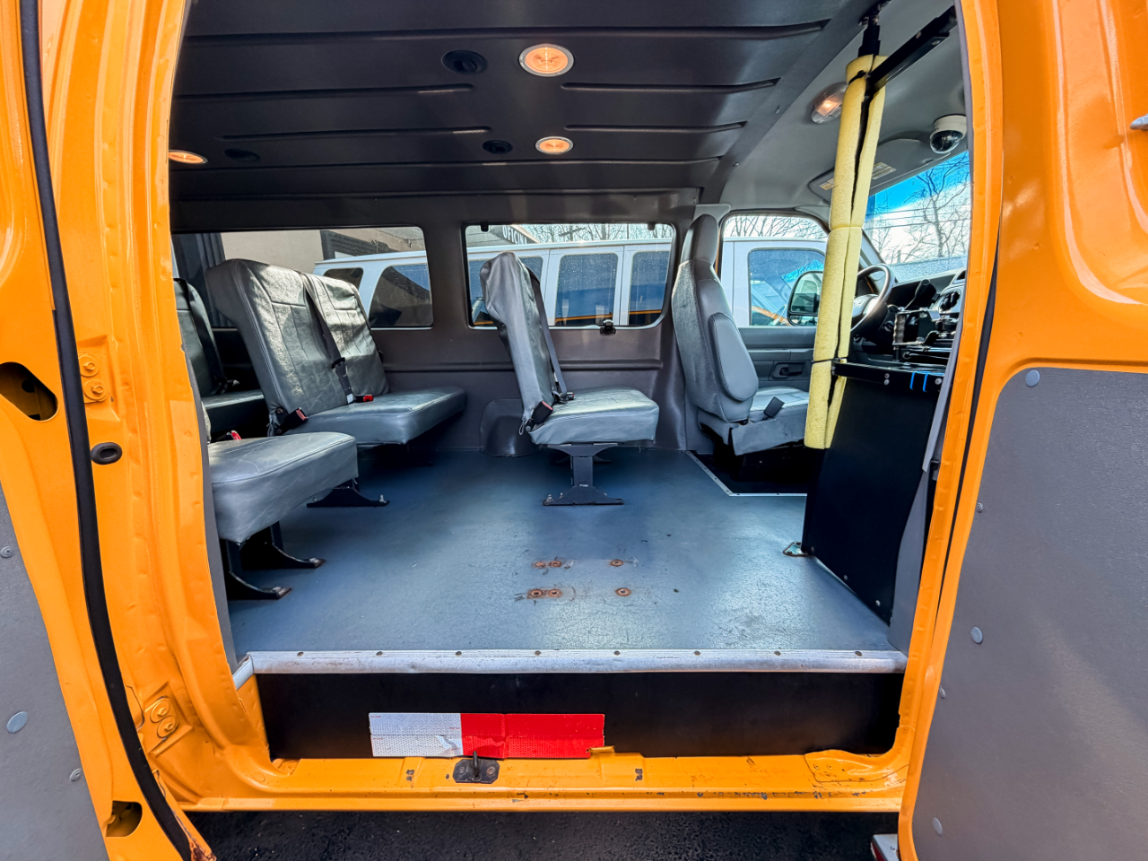 Ford Econoline E-250 2014