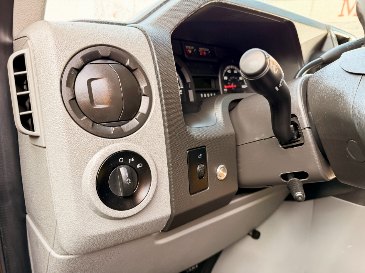 Ford Econoline E-250 2014