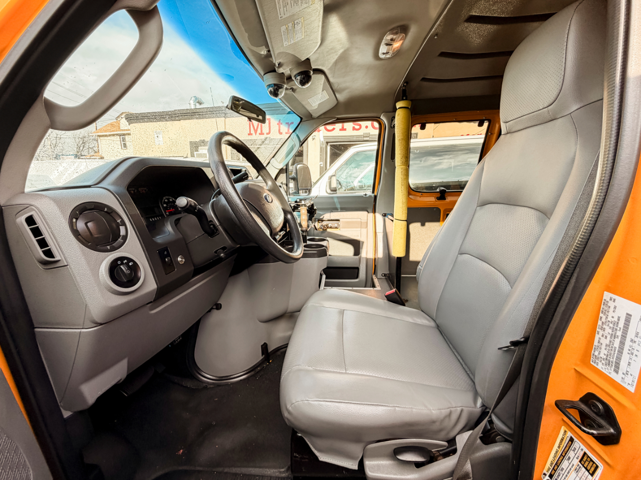 Ford Econoline E-250 2014