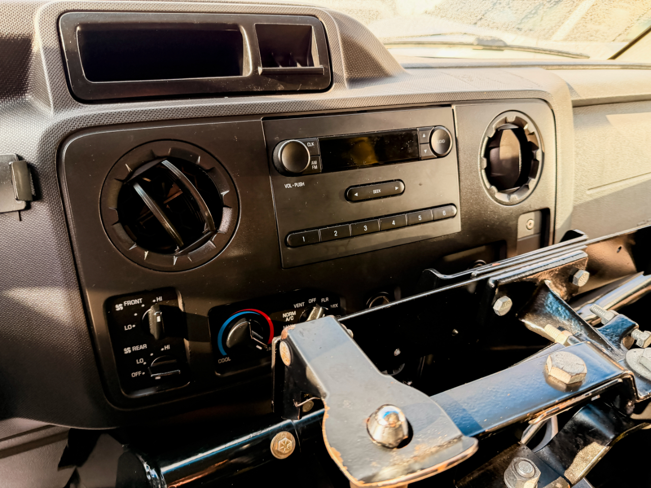 Ford Econoline E-250 2014