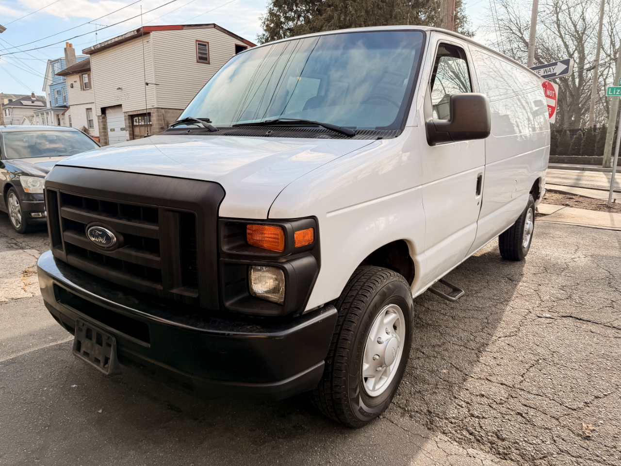 Ford Econoline E-250 2008