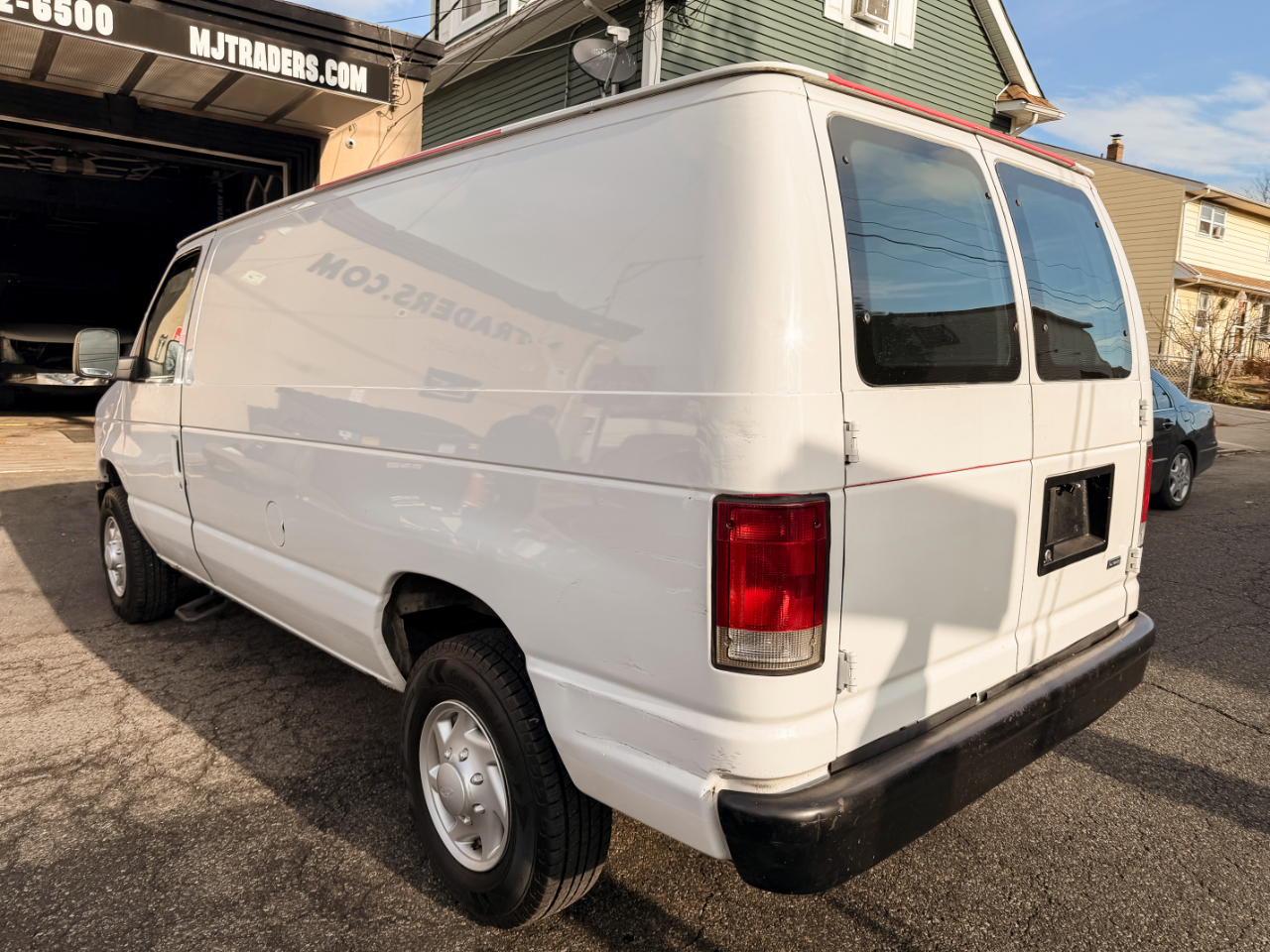Ford Econoline E-250 2008