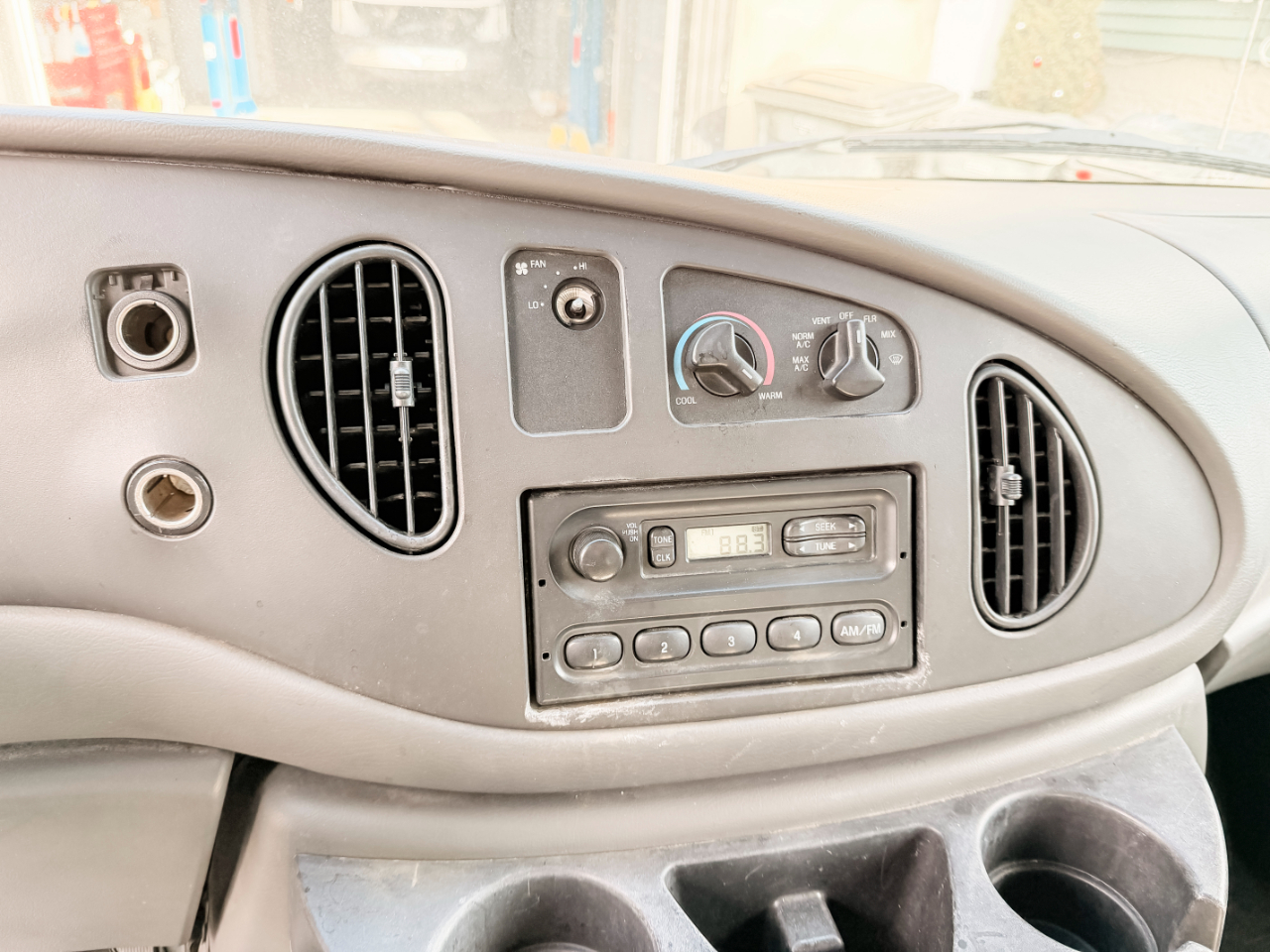 Ford Econoline E-250 2008