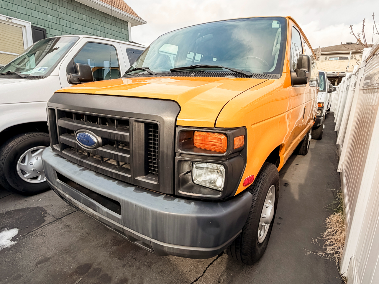 Ford Econoline E-250 2012