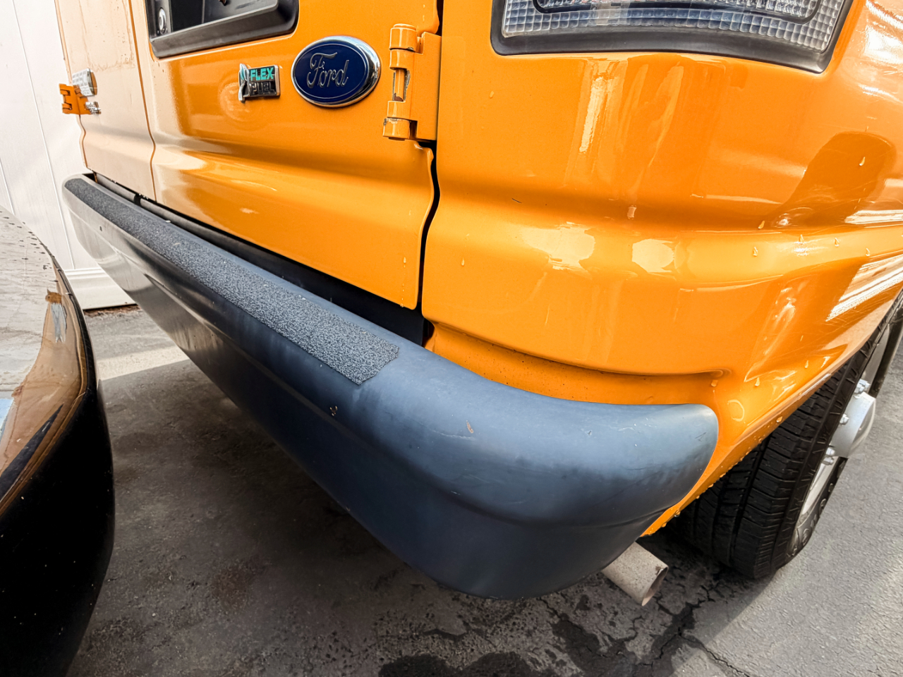 Ford Econoline E-250 2012