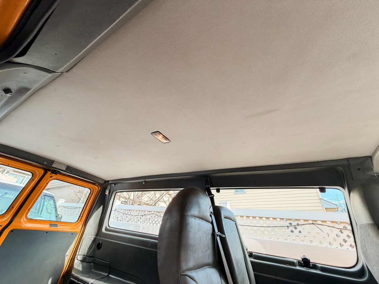 Ford Econoline E-250 2012