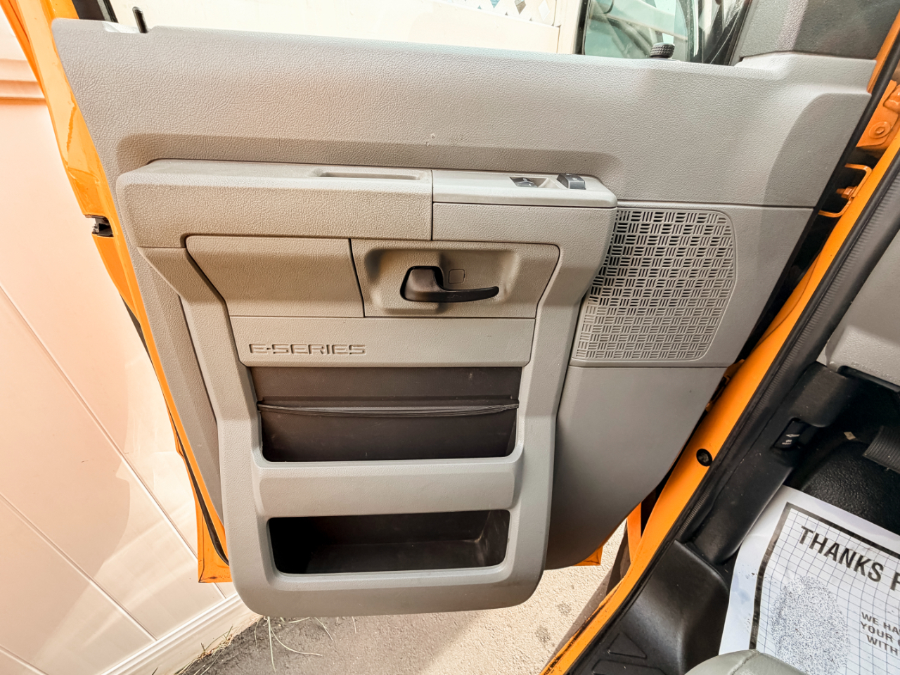 Ford Econoline E-250 2012