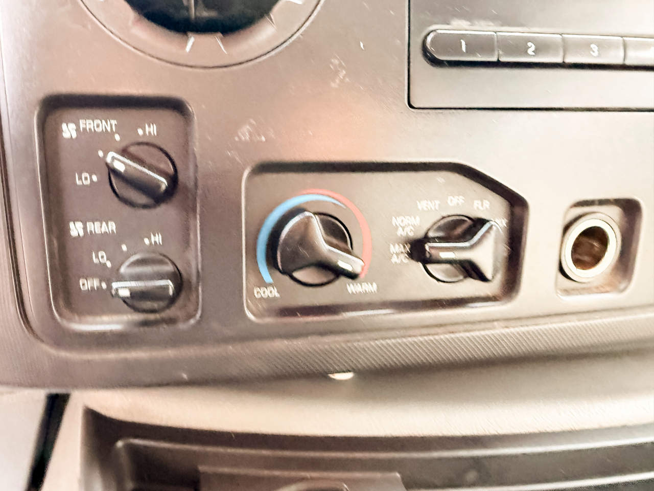 Ford Econoline E-250 2012