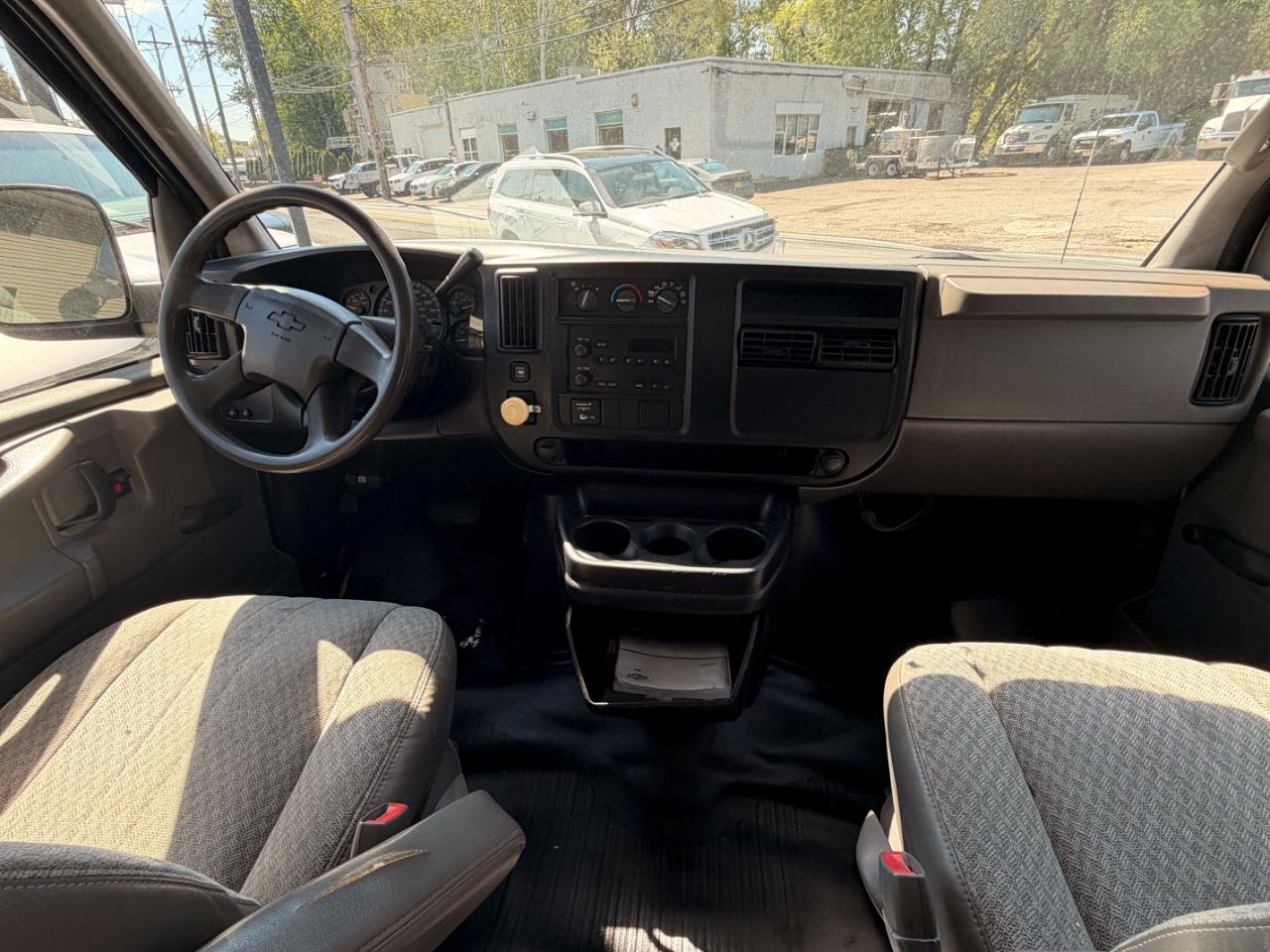 Chevrolet Express 3500 Cargo 2006