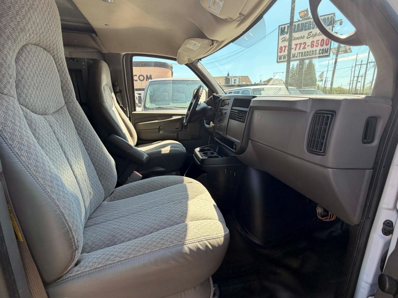 Chevrolet Express 3500 Cargo 2006