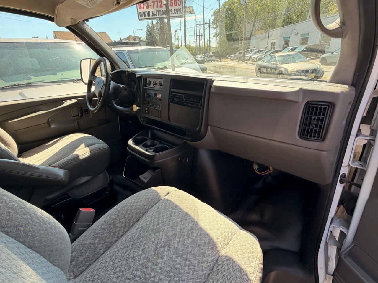 Chevrolet Express 3500 Cargo 2006