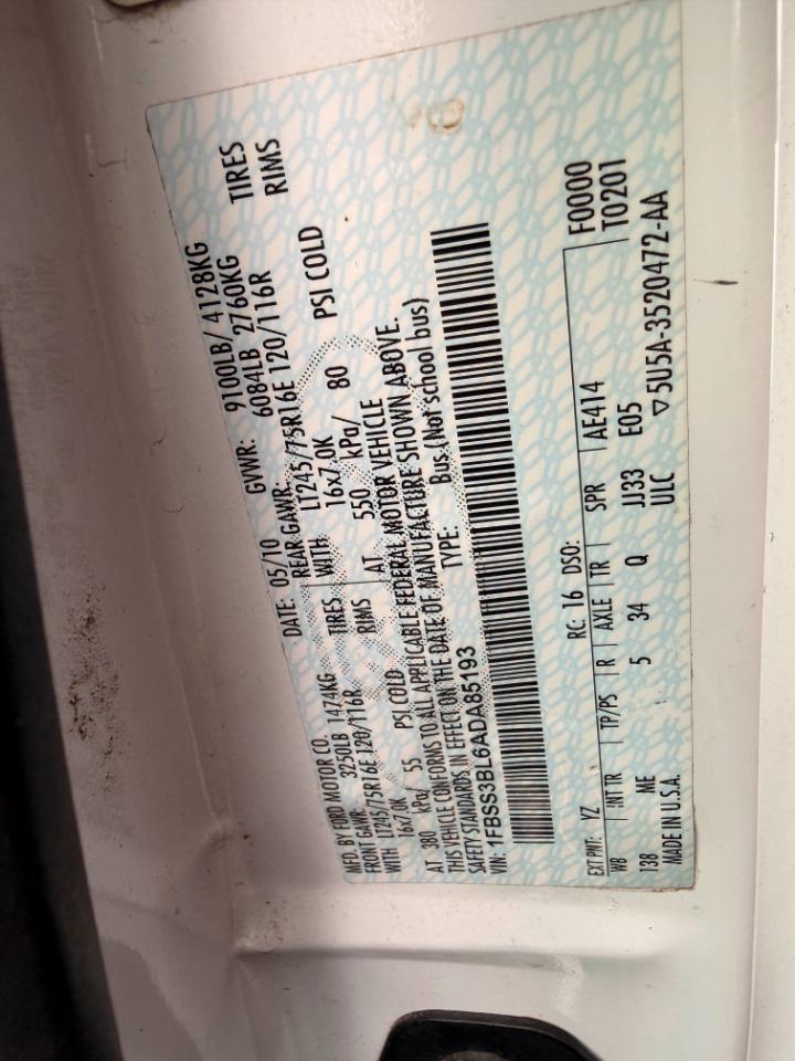 Ford Econoline E-350 XL Super Duty Extended 2010