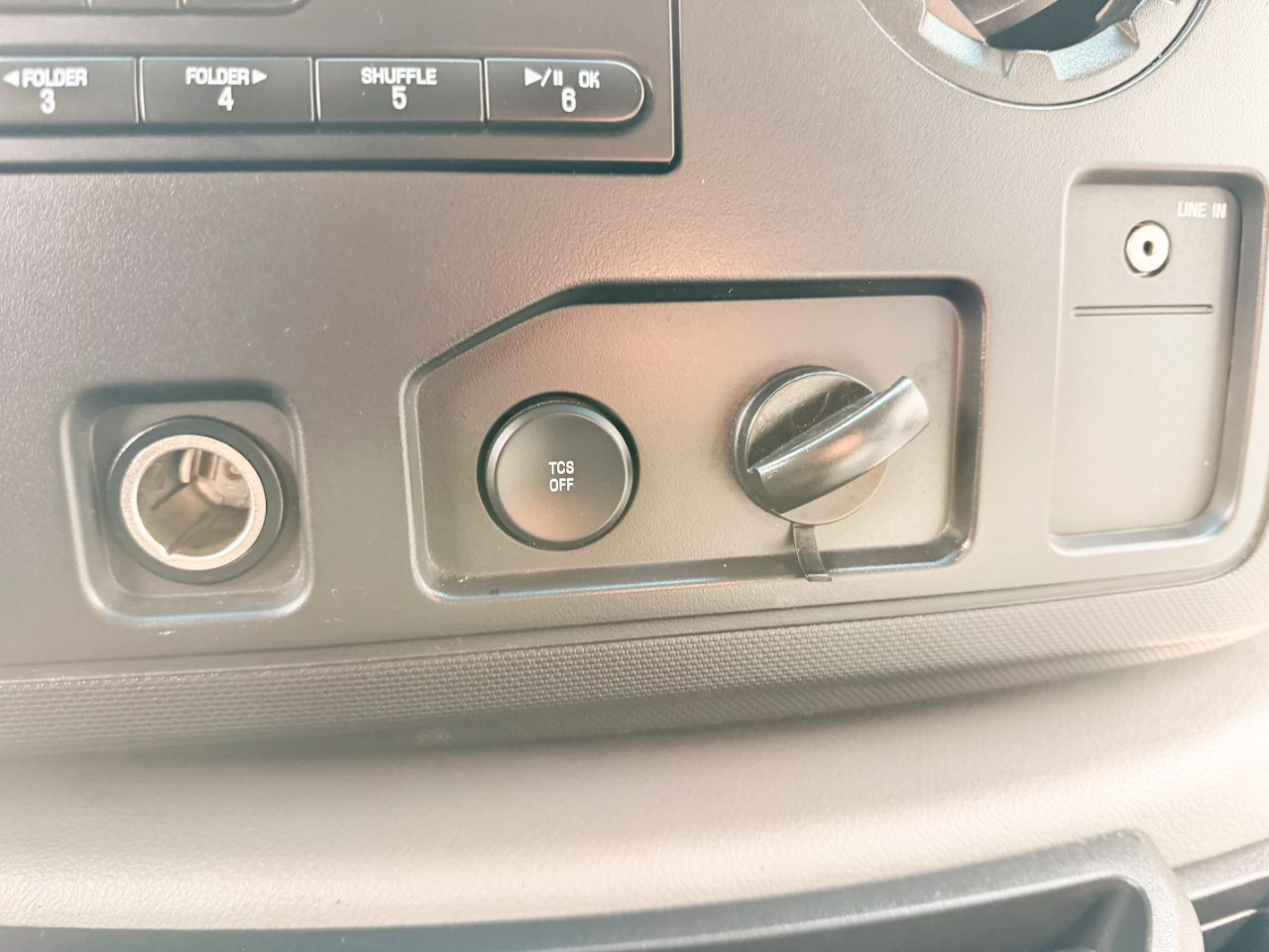 Ford Econoline E-350 XL Super Duty Extended 2010