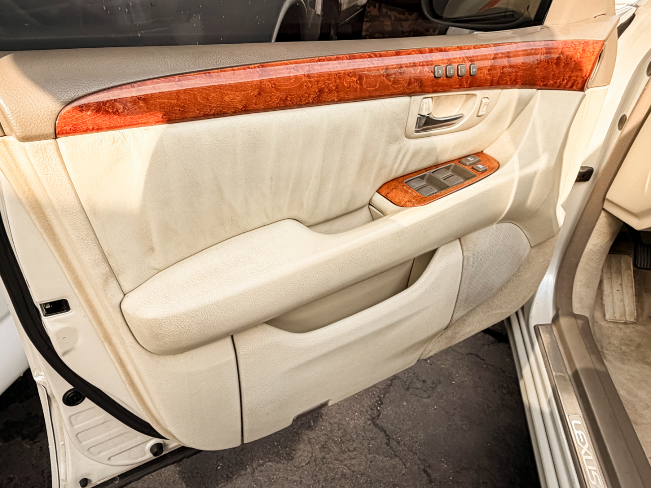 Lexus LS 430 Sedan 2002