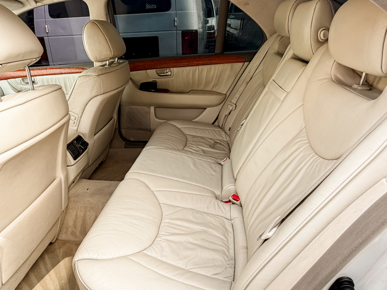 Lexus LS 430 Sedan 2002