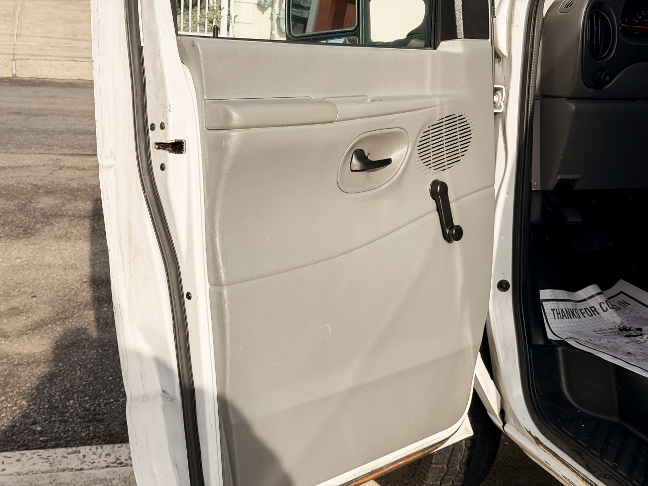 Ford Econoline E-250 2008