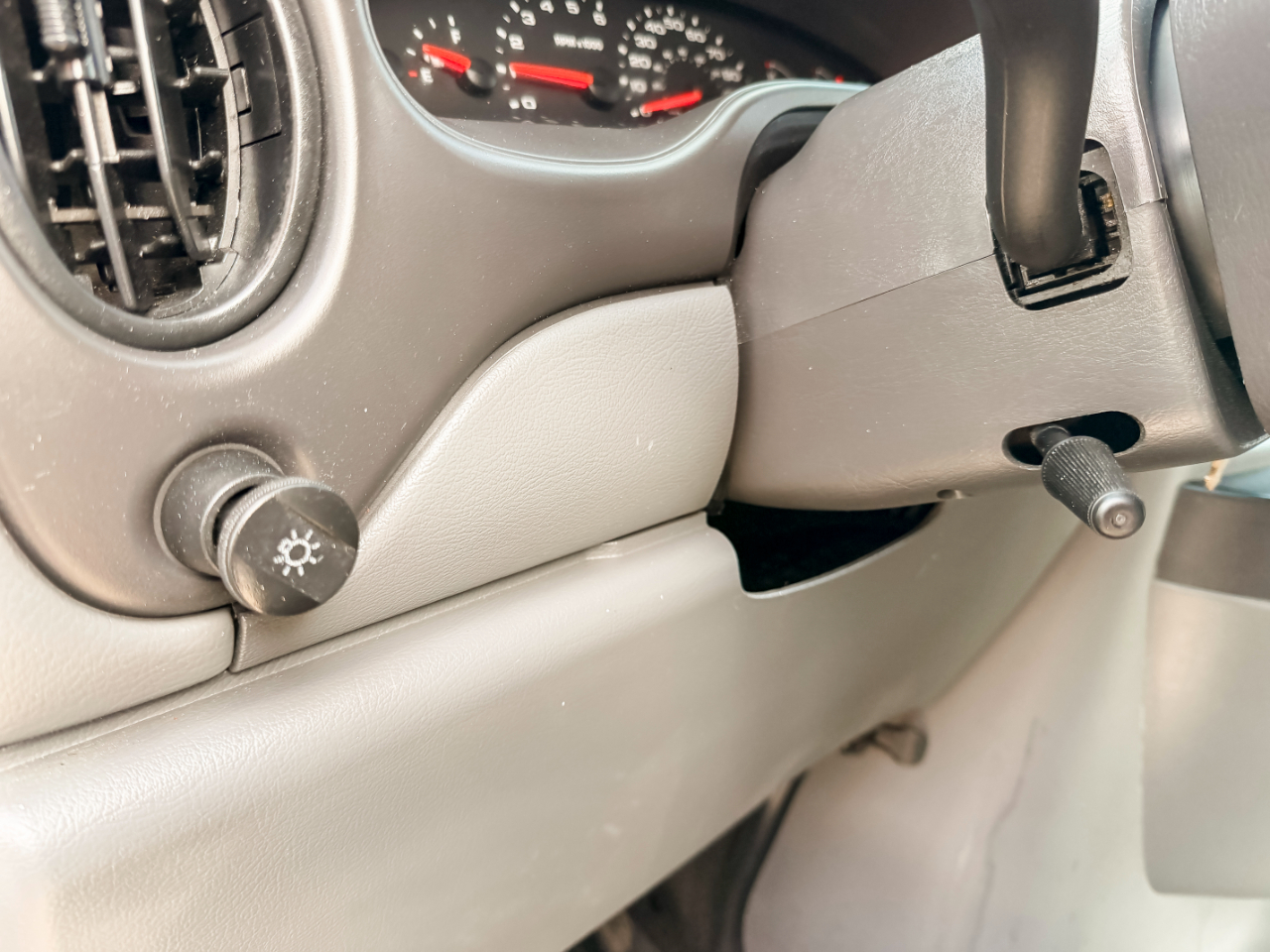 Ford Econoline E-250 2008