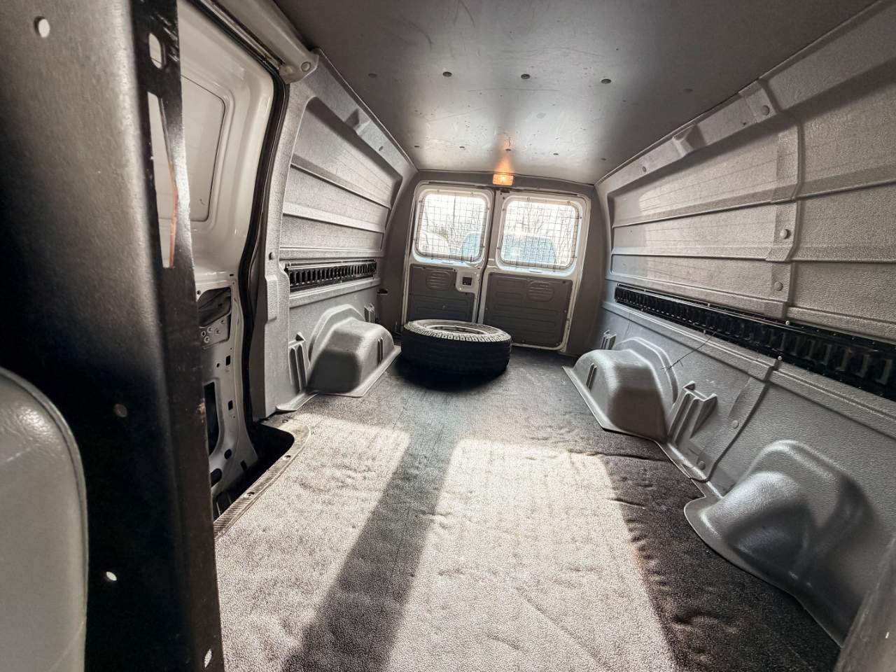 Ford Econoline E-250 2008