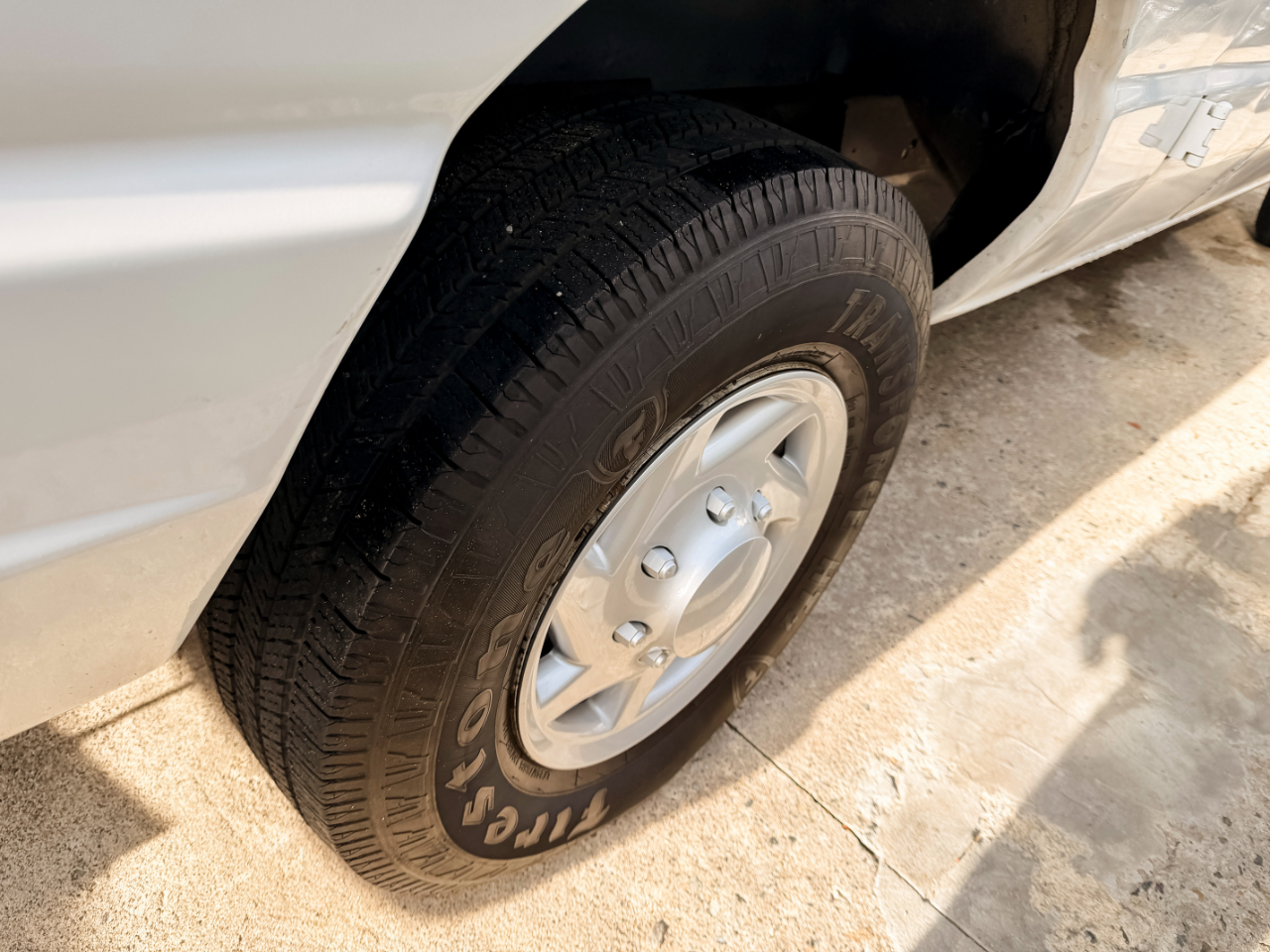 Ford Econoline E-250 Extended 2004