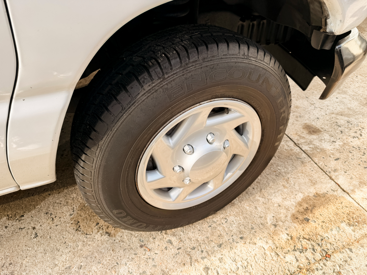 Ford Econoline E-250 Extended 2004