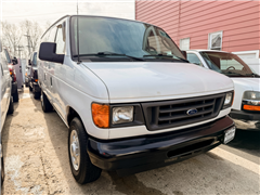 2004 Ford Econoline 