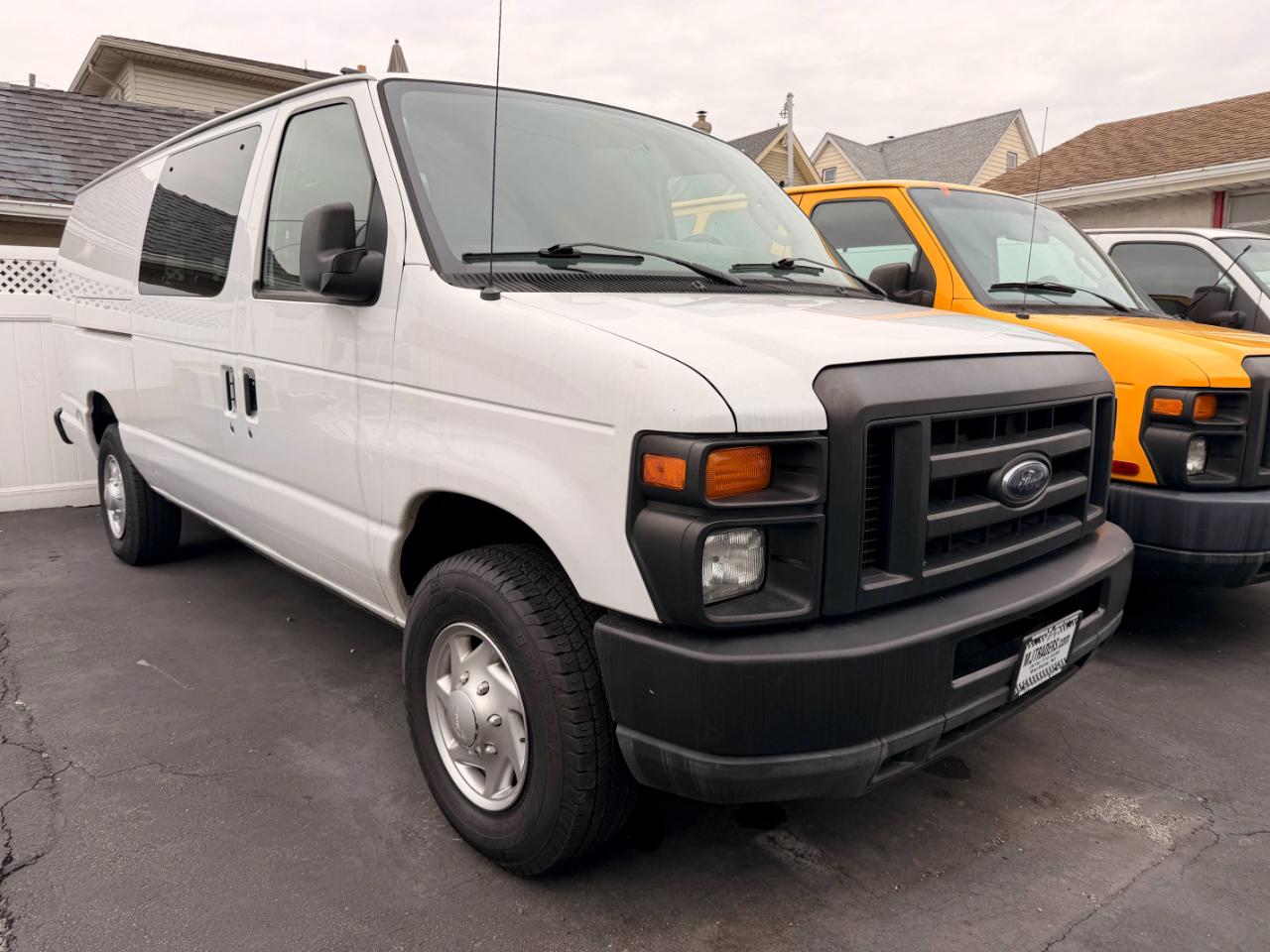 Ford Econoline E-250 Extended 2012
