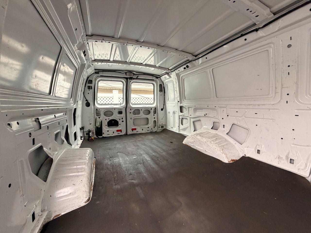 Ford Econoline E-250 Extended 2012