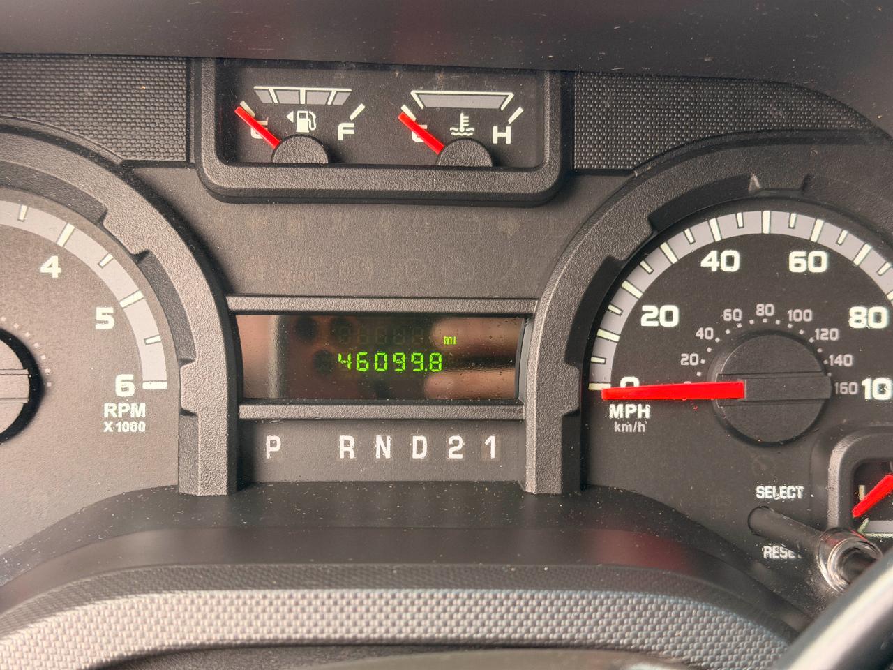 Ford Econoline E-350 Super Duty 2011