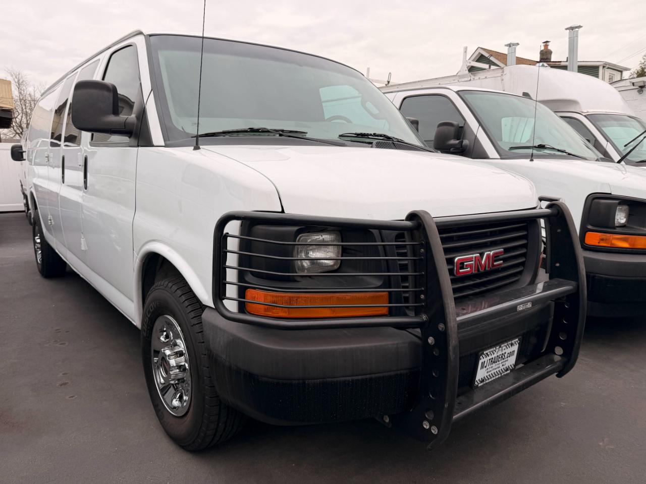 GMC Savana G2500 Extended Cargo 2016