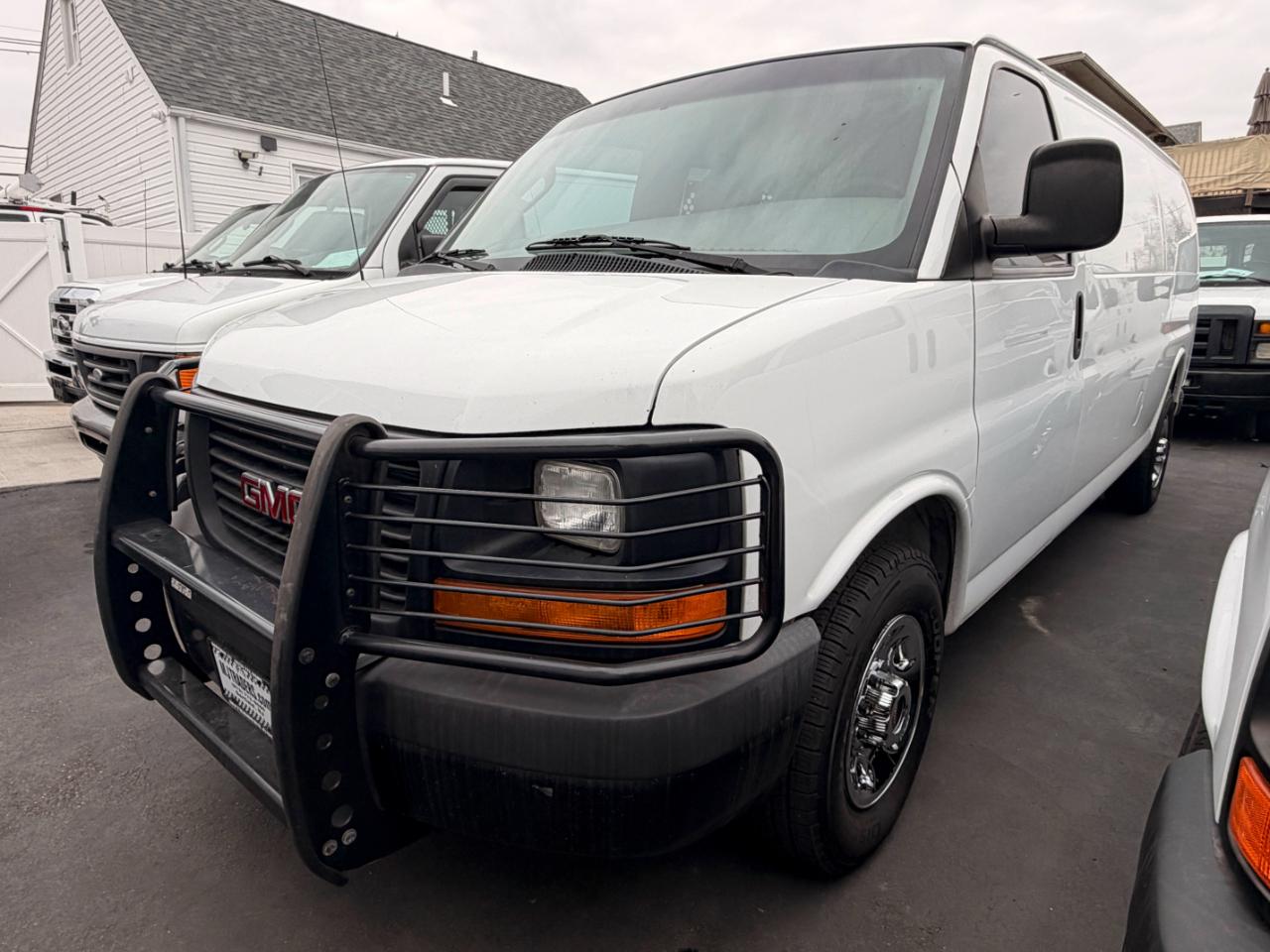 GMC Savana G2500 Extended Cargo 2016
