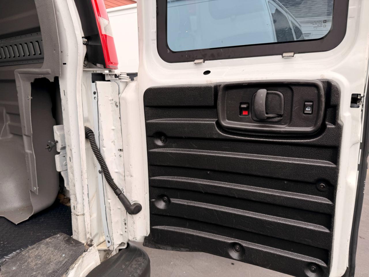 GMC Savana G2500 Extended Cargo 2016