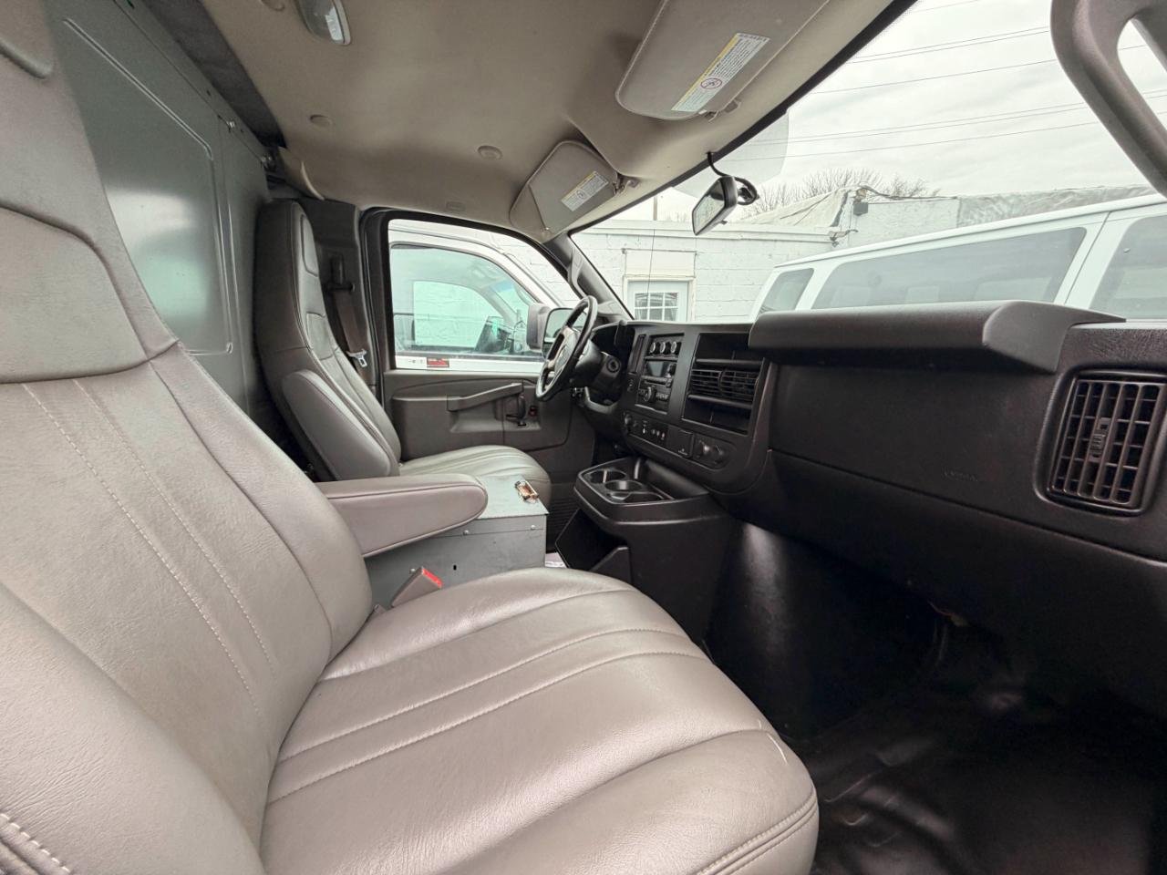 Chevrolet Express 3500 Cargo Extended 2017