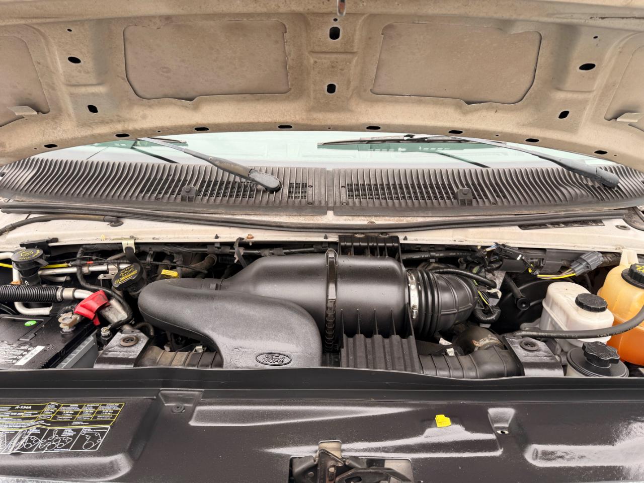 Ford Econoline E-350 XLT Super Duty Extended 2011