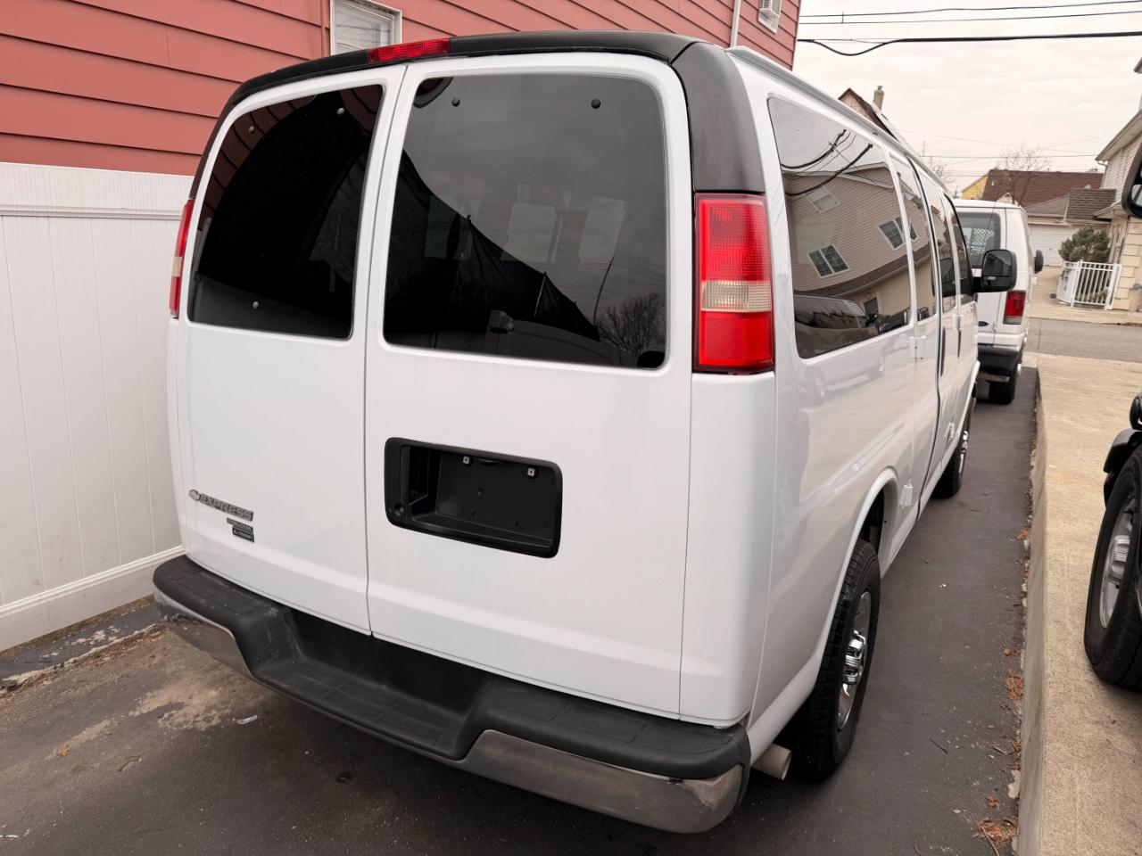 Chevrolet Express G2500 2008