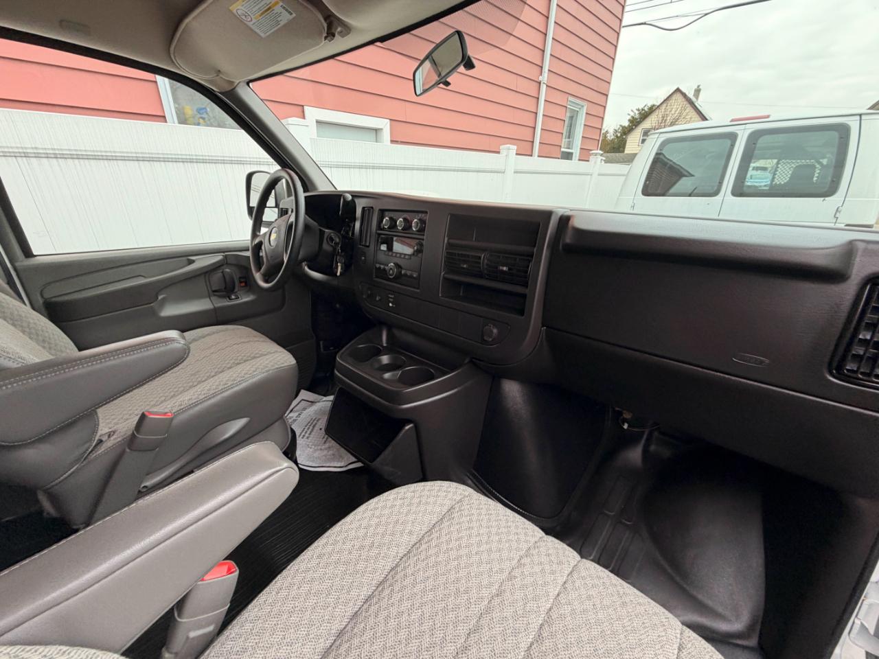 Chevrolet Express G2500 2008