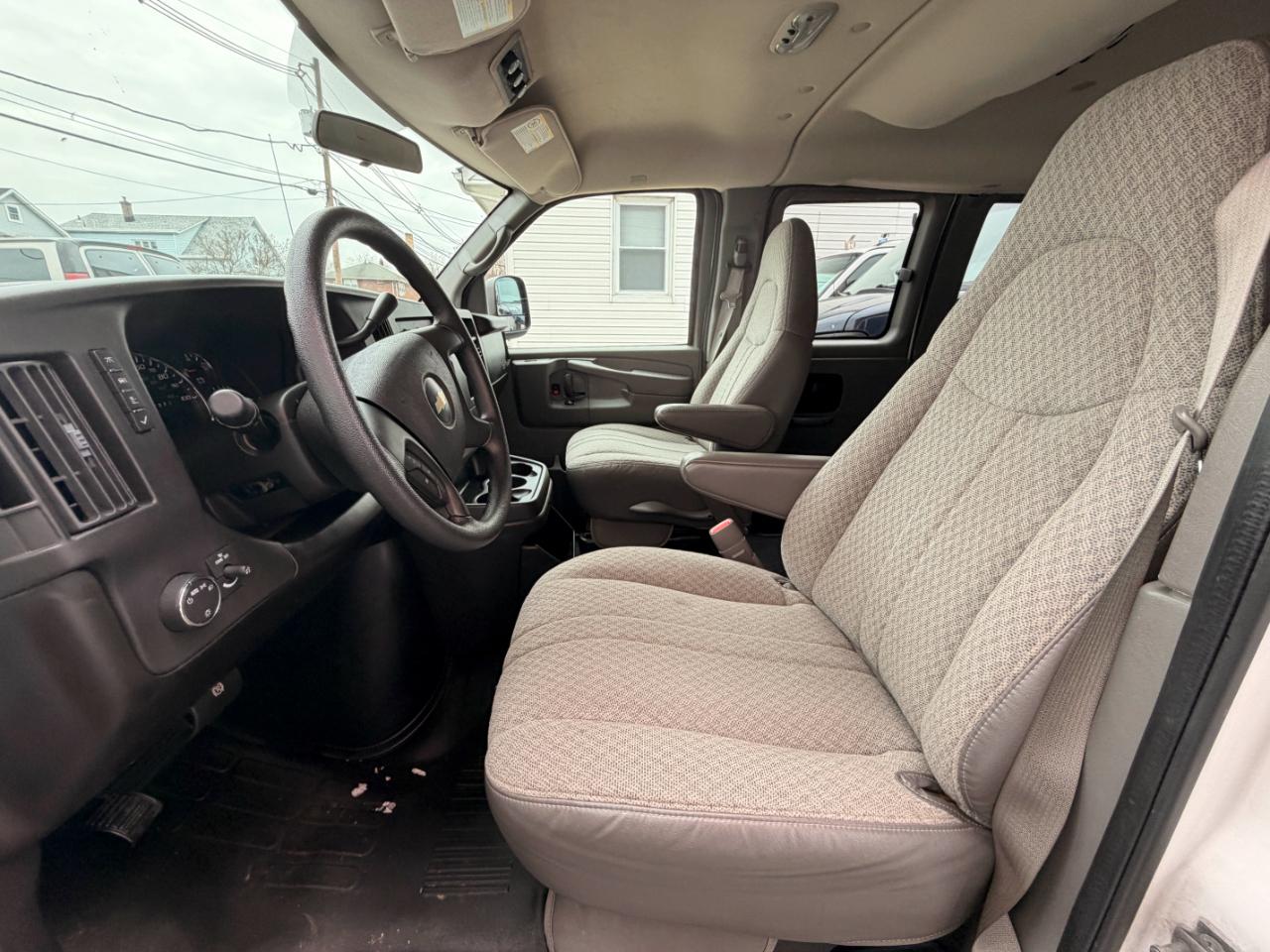 Chevrolet Express G2500 2008