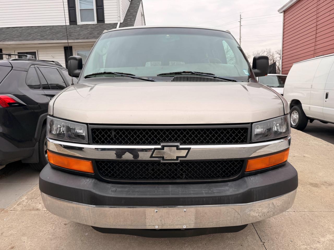 Chevrolet Express 3500 Extended 2004