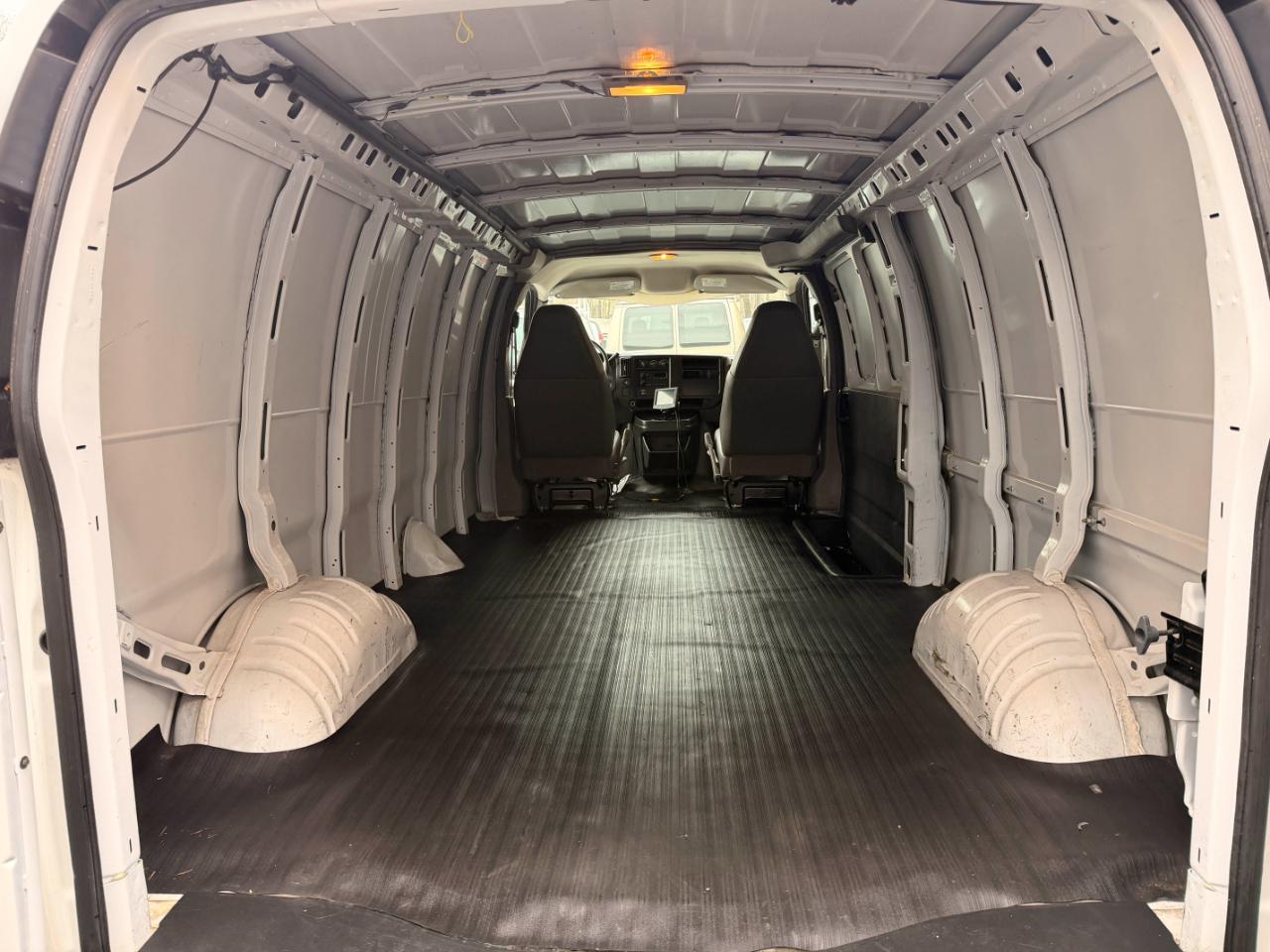 Chevrolet Express 2500 Extended Cargo 2006