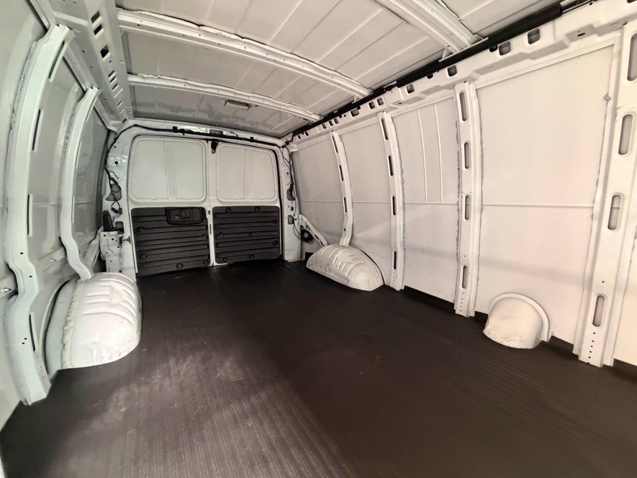 Chevrolet Express 2500 Extended Cargo 2006