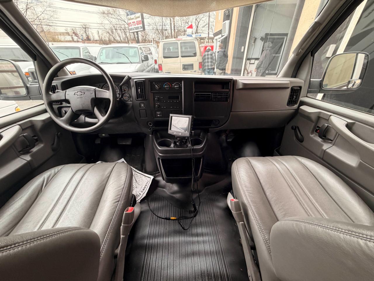 Chevrolet Express 2500 Extended Cargo 2006