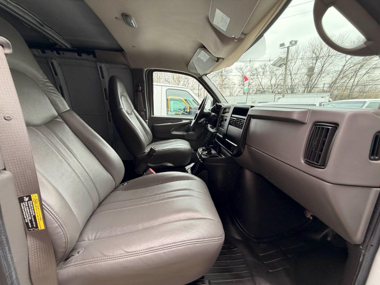 Chevrolet Express 2500 Extended Cargo 2006