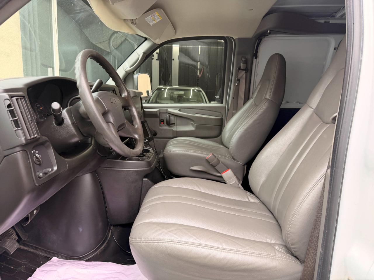 Chevrolet Express 2500 Extended Cargo 2006