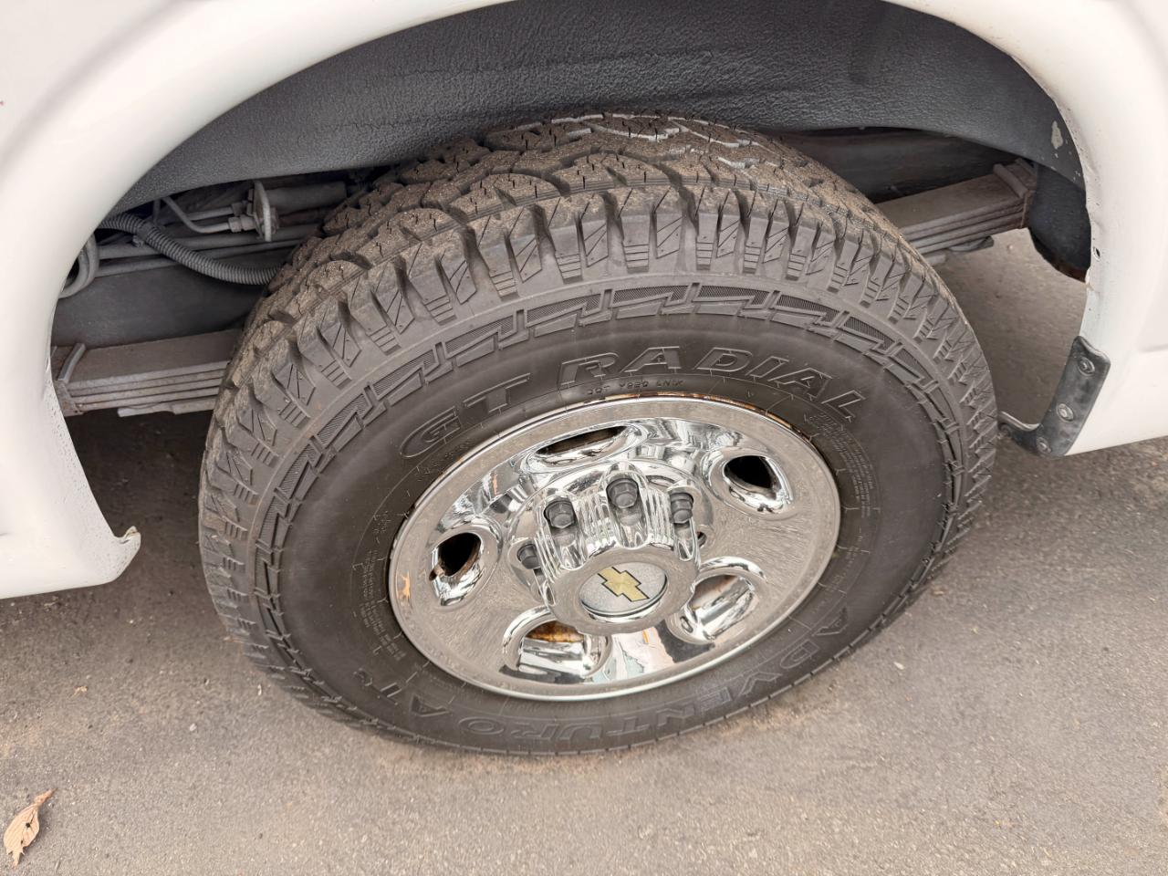 Chevrolet Express LT 3500 Extended 2011