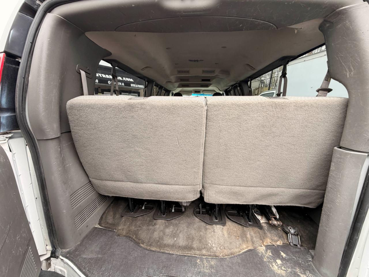 Chevrolet Express LT 3500 Extended 2011