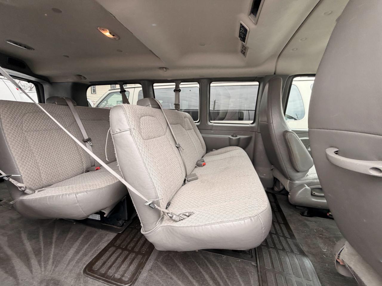 Chevrolet Express LT 1500 2014