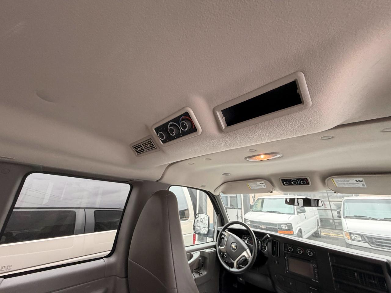 Chevrolet Express LT 1500 2014