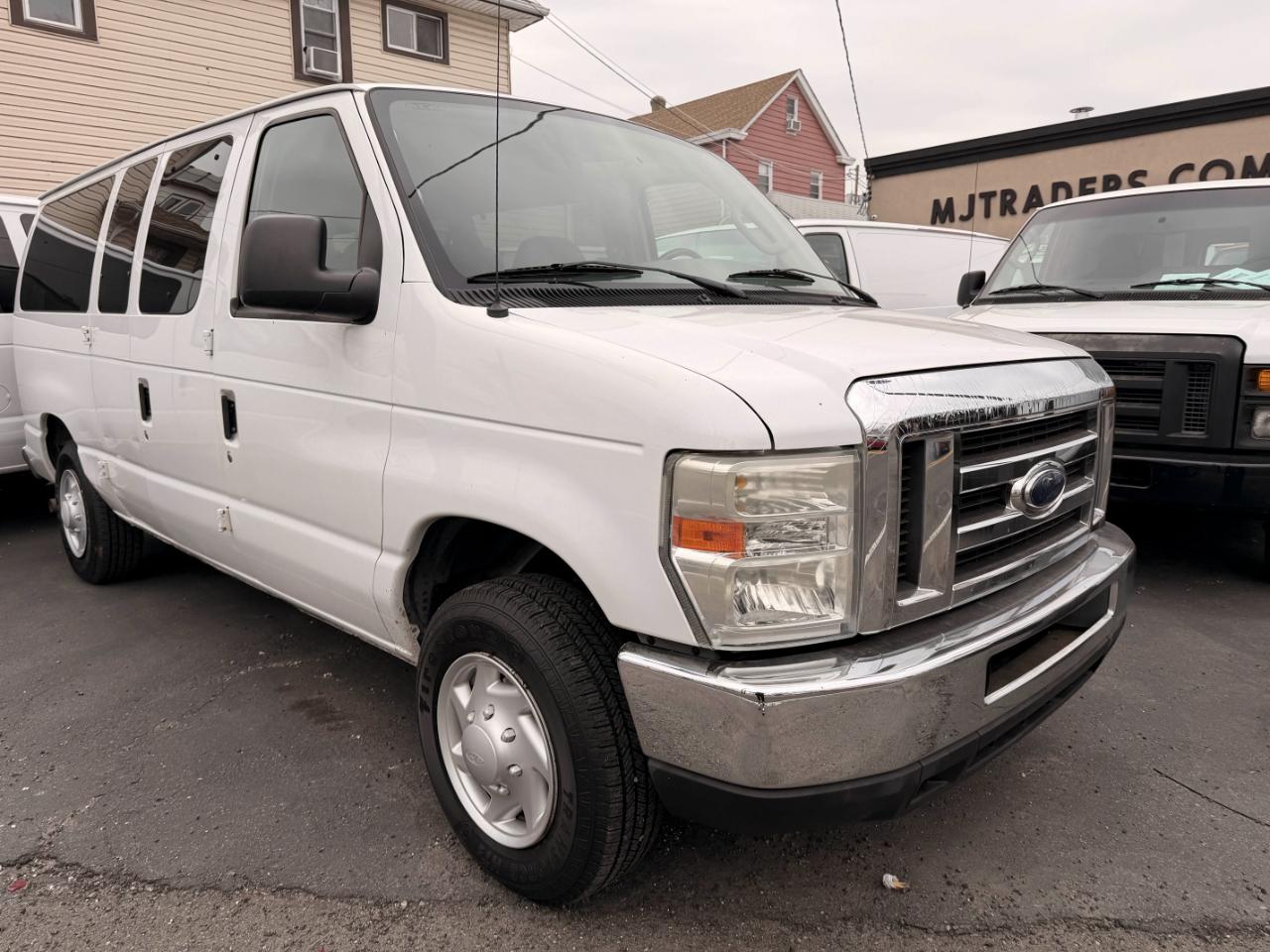 Ford Econoline E-150 XL 2008