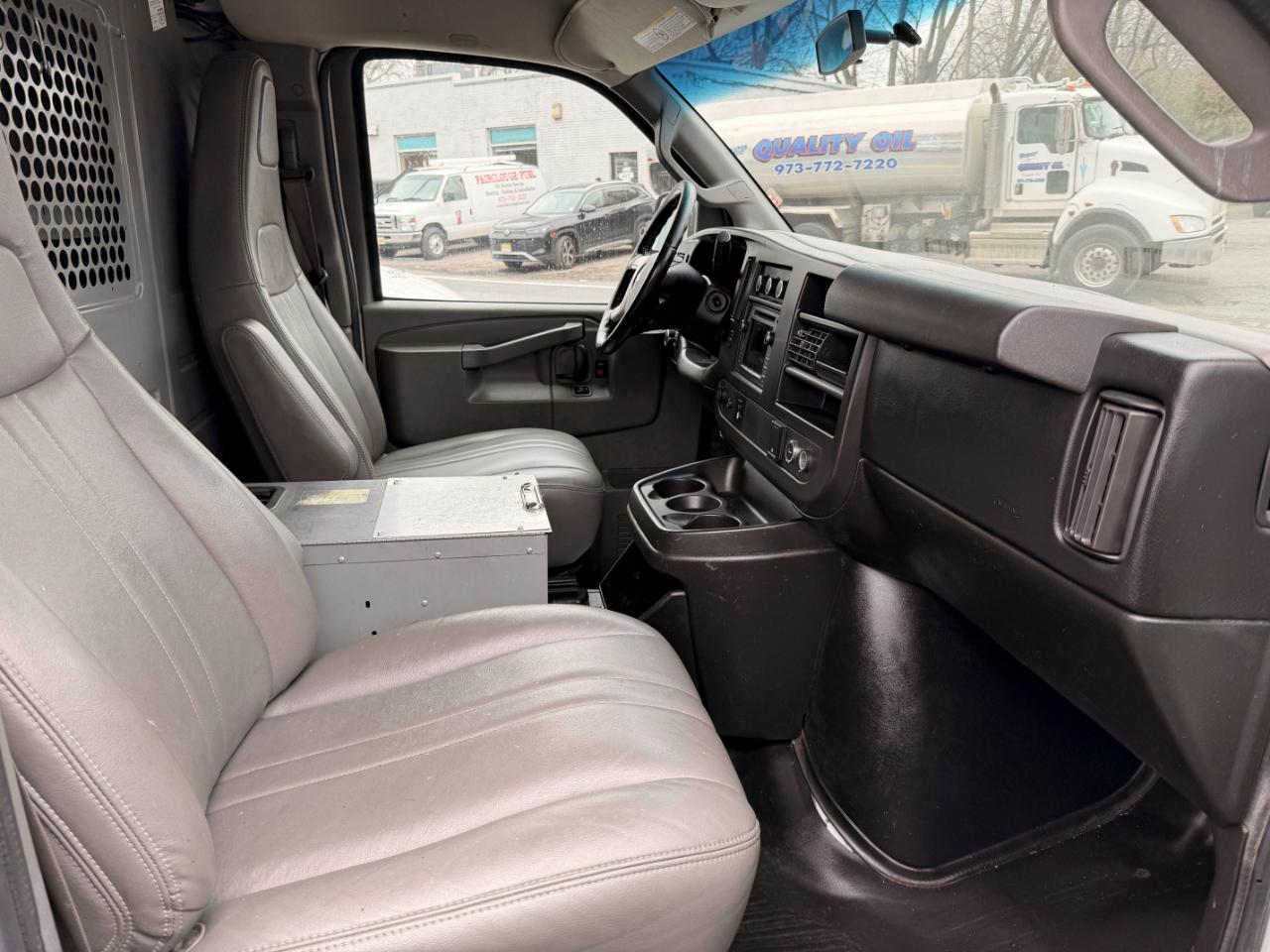 Chevrolet Express 3500 Cargo Extended 2016